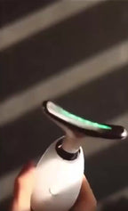 Massageador De Pescoço e Rosto LED Vibração Fototerapia Para Rejuvenescer Firmeza Anti-Rugas